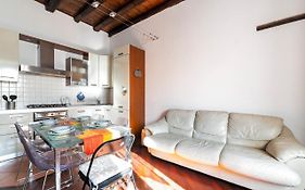Porta Romana & Bocconi Cosy Apartment